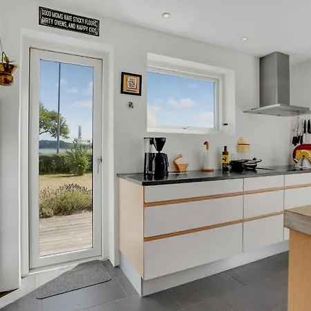 Cozy Home In Hejls With House Sea View Casa de Férias