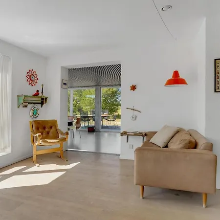 Cozy Home In Hejls With House Sea View Casa de Férias Hejls